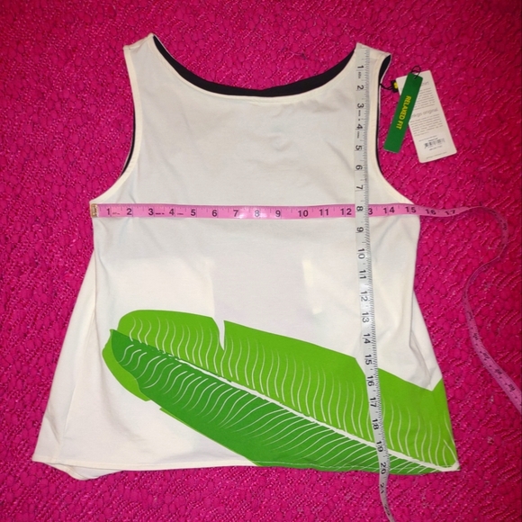 🎀 Gorgeous NWT Ginkgo Supima banana leaf print athletic top - Picture 8 of 8